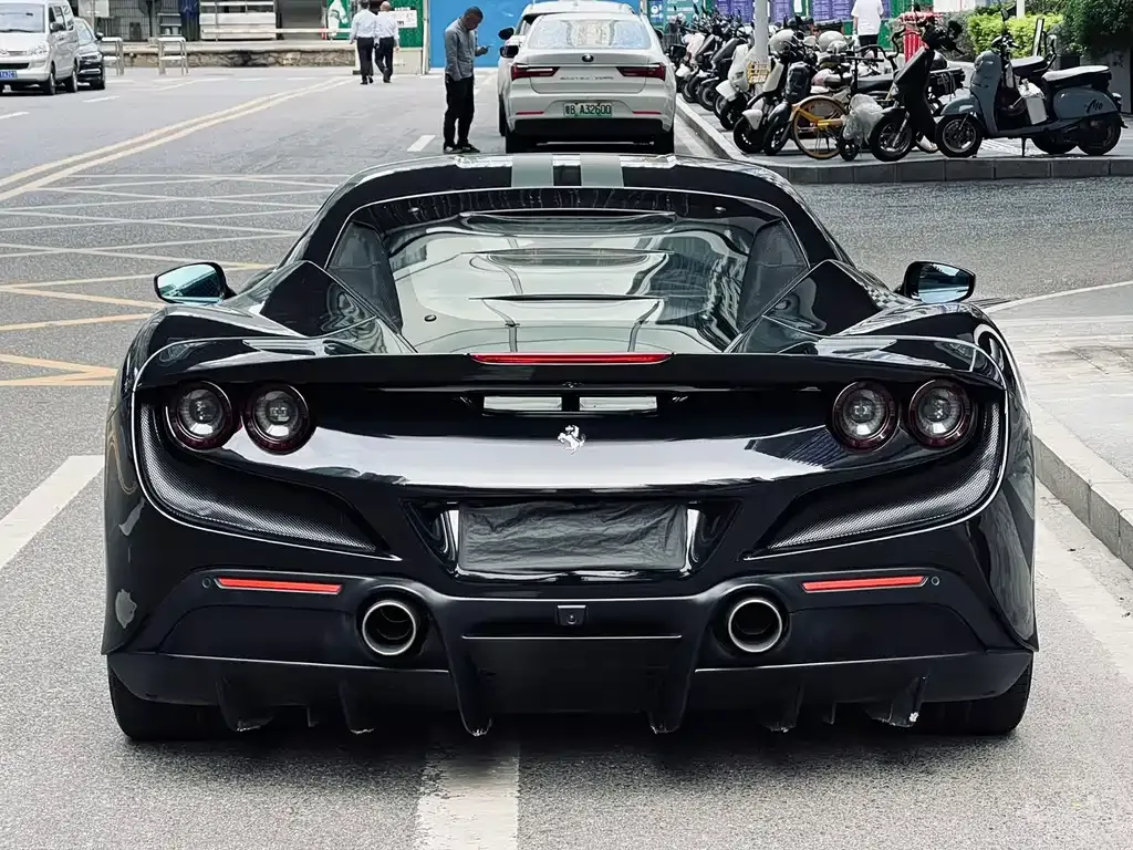 Ferrari F8 — фото 2
