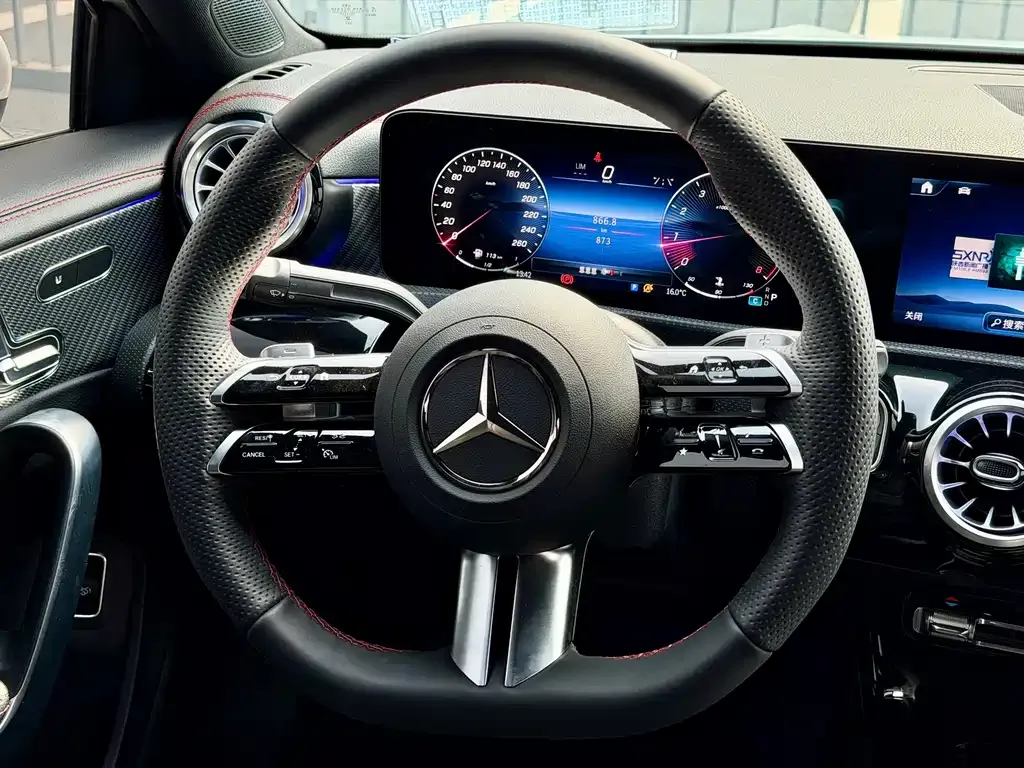 Mercedes-Benz A-Class — фото 4