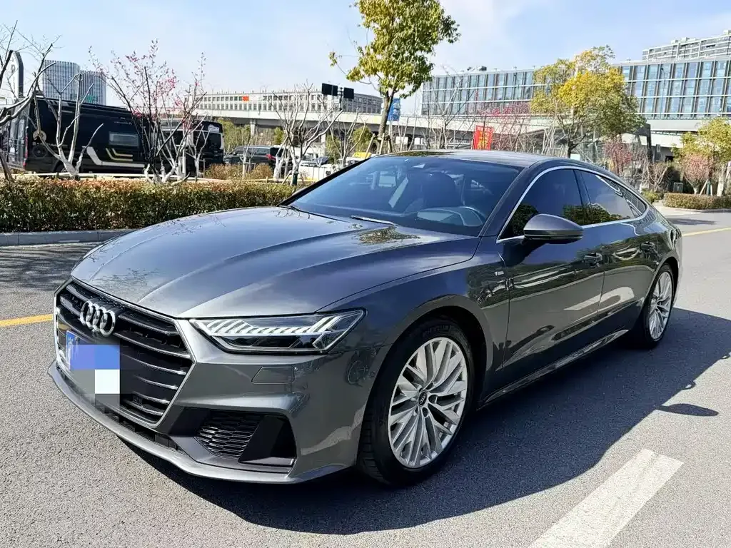Audi A7 2021 из CN, фото 1