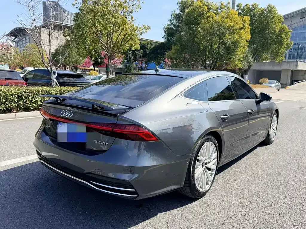 Audi A7 2021 из CN, фото 6