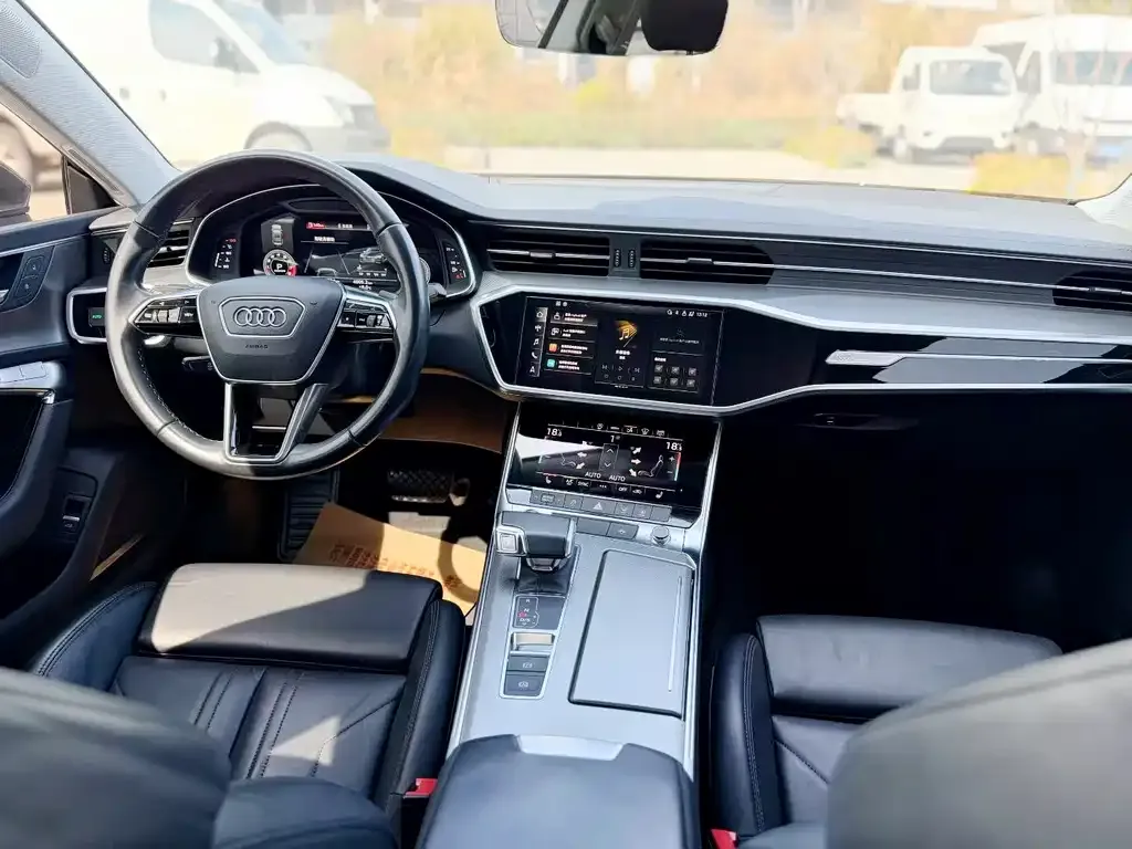 Audi A7 2021 из CN, фото 3