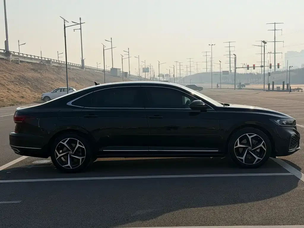 Volkswagen Passat — фото 2
