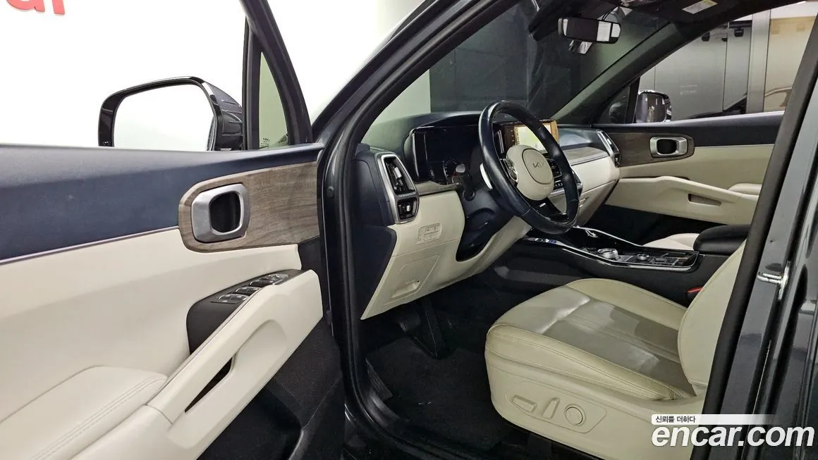 Kia Sorento — фото 10