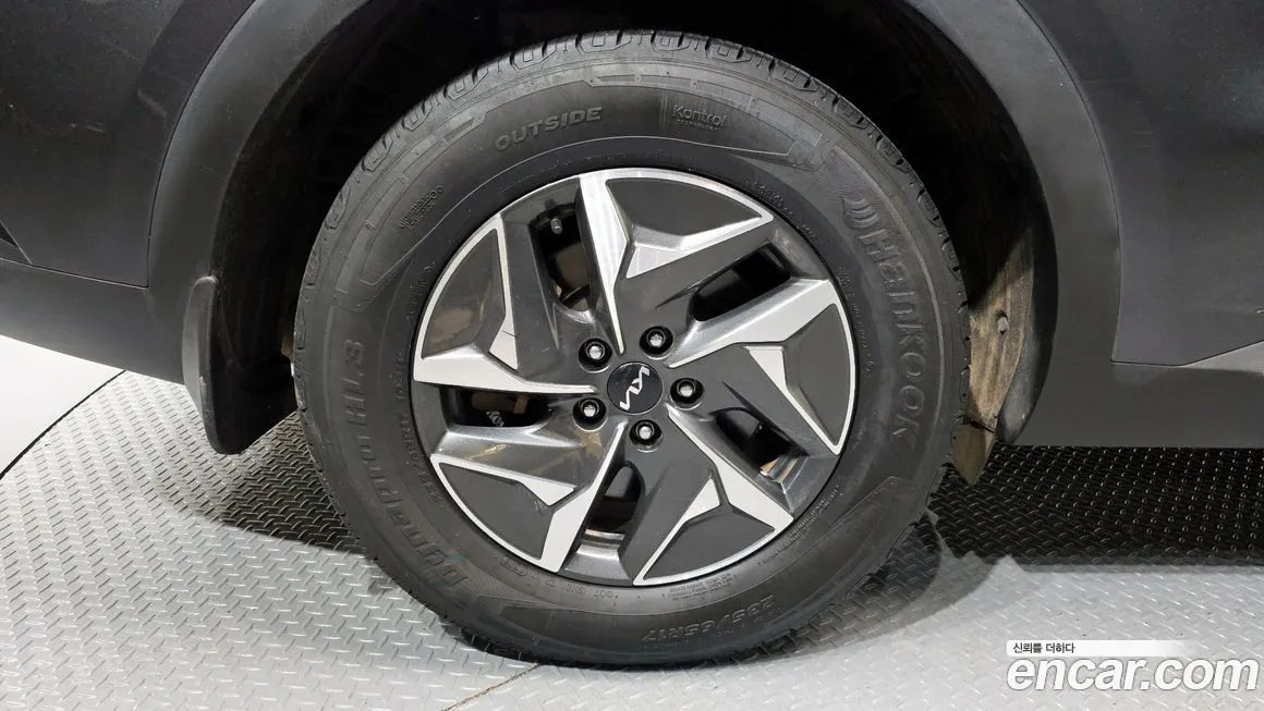 Kia Sorento — фото 4