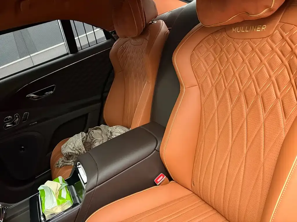 Bentley Flying Spur PHEV 2022 из CN, фото 5