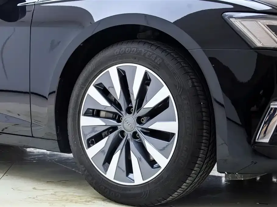 Audi A6L 2021 из CN, фото 3
