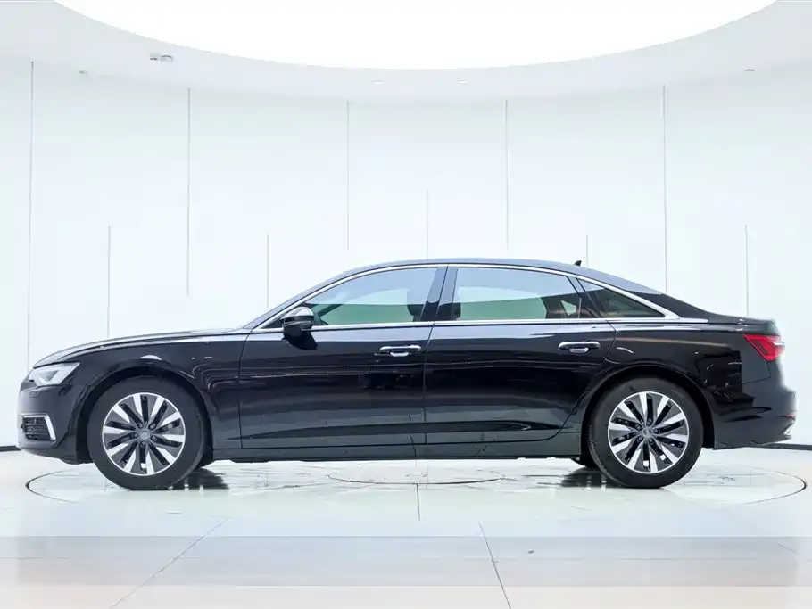 Audi A6L 2021 из CN, фото 4