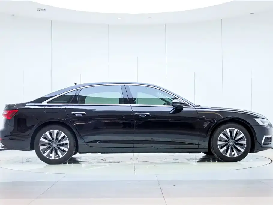 Audi A6L 2021 из CN, фото 5