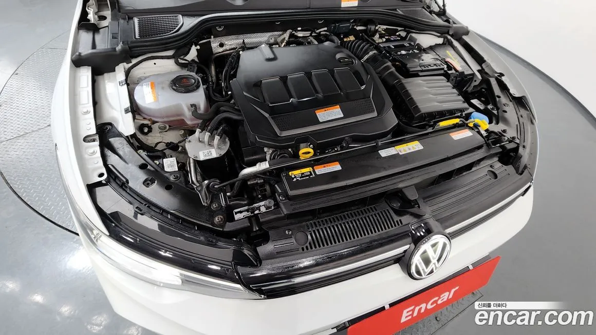 Volkswagen Golf 2025 из KR, фото 8