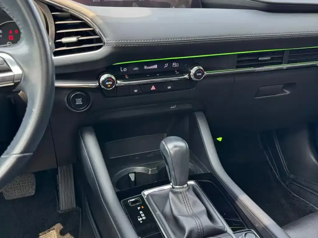 Mazda 3 Axela 2021 из CN, фото 5