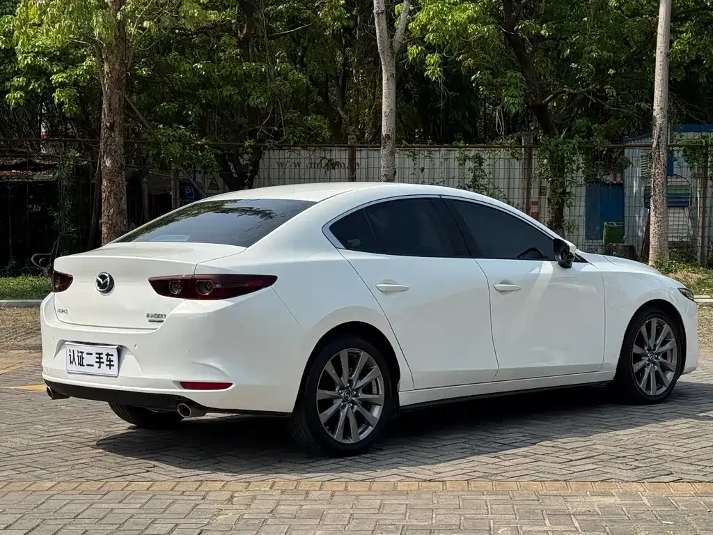 Mazda 3 Axela 2021 из CN, фото 4