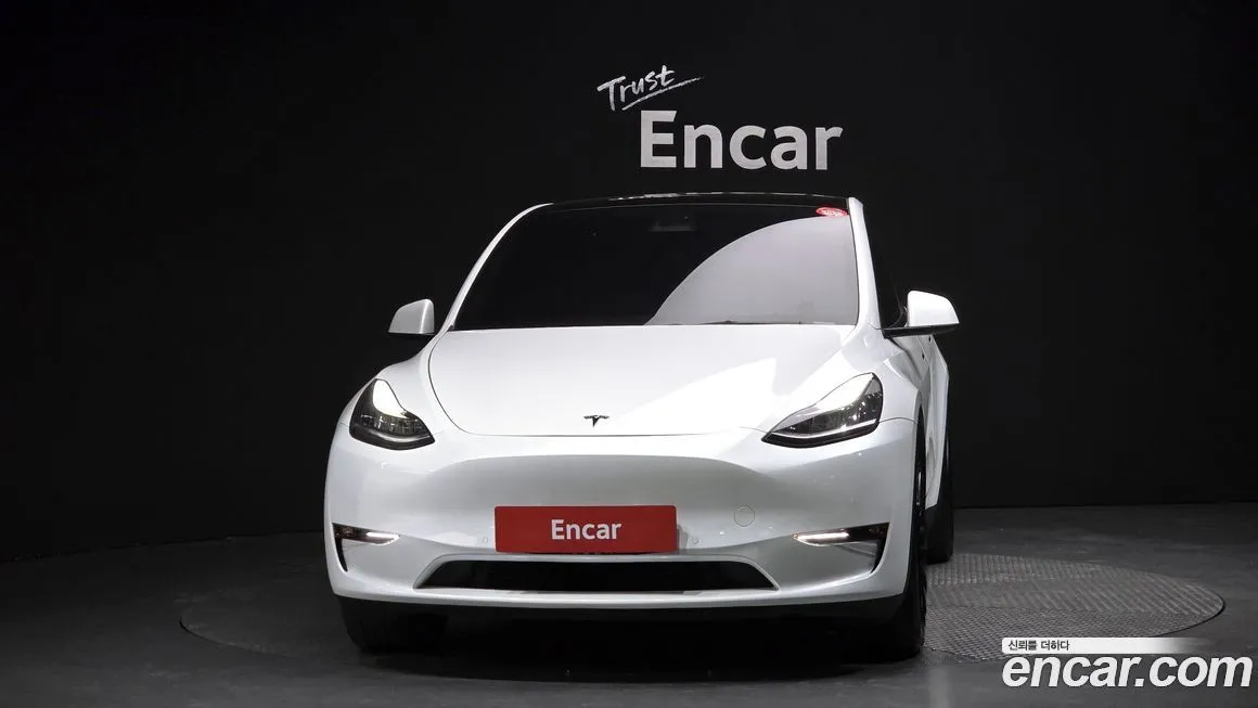 Tesla Model Y — фото 9