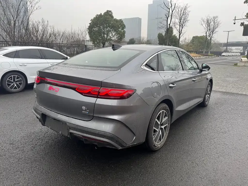 BYD Qin L — фото 8
