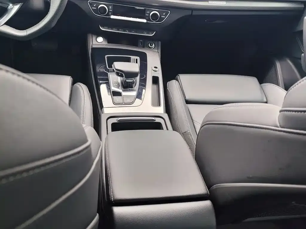 Audi Q5L 2023 из CN, фото 3