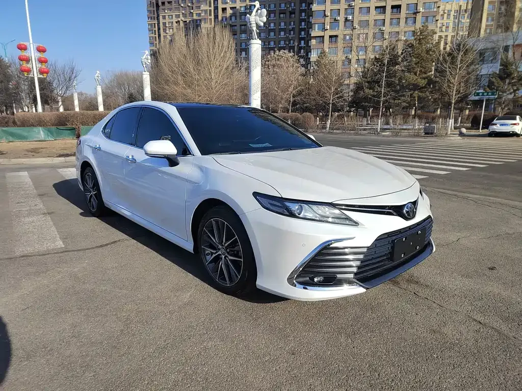 Toyota Camry 2023 из CN, фото 8