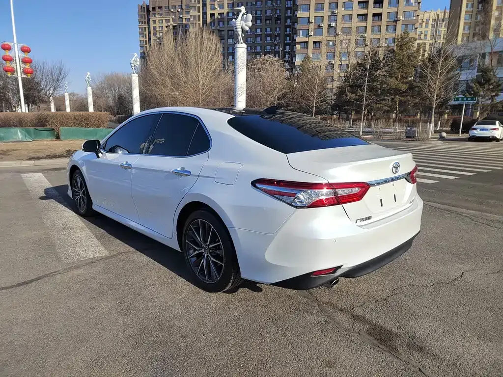 Toyota Camry 2023 из CN, фото 9