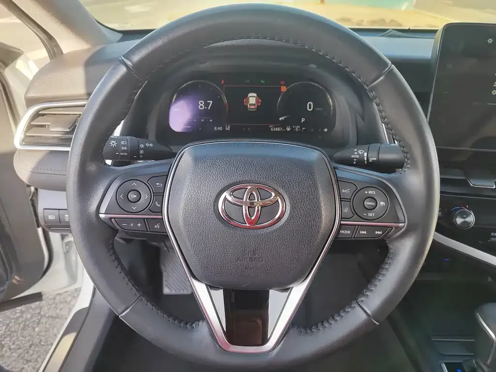 Toyota Camry 2023 из CN, фото 5