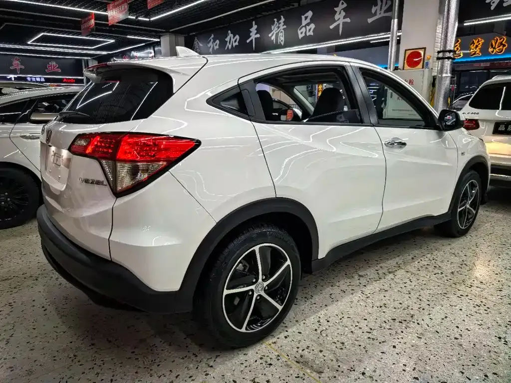 Honda Vezel — фото 4
