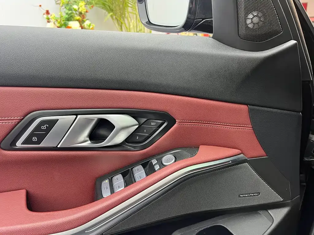 BMW 3 Series 2024 из CN, фото 4