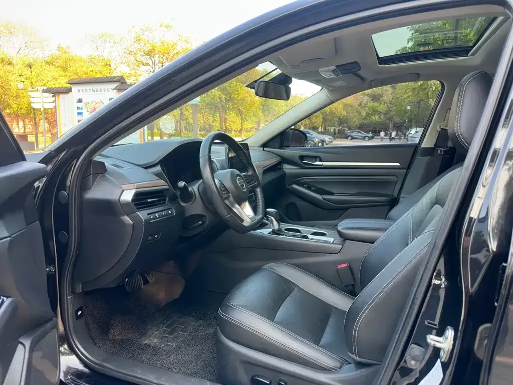 Nissan Teana 2022 из CN, фото 2