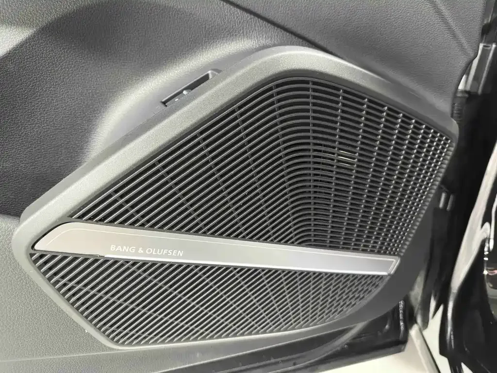 Audi Q5L 2025 из CN, фото 9