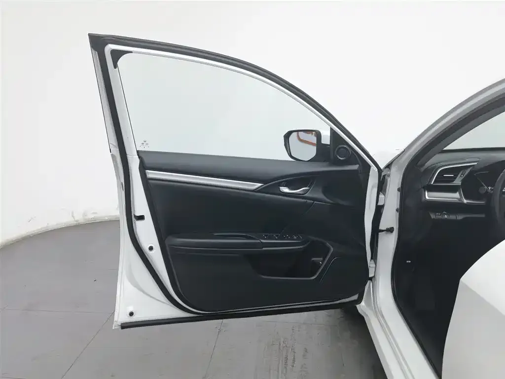 Honda Civic — фото 5