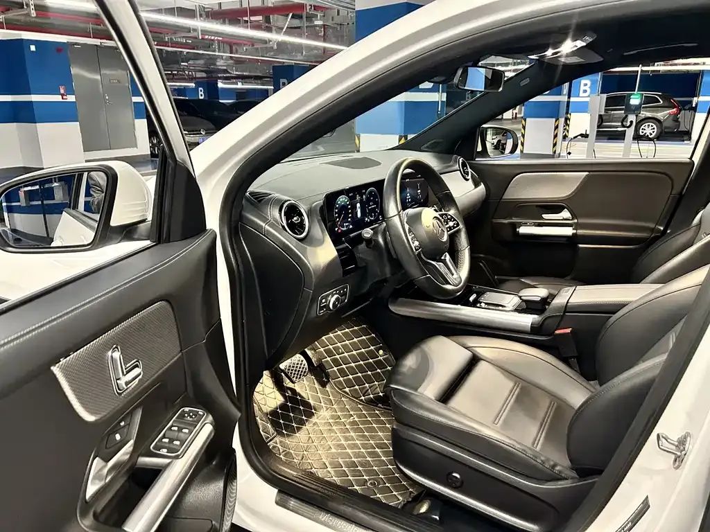 Mercedes-Benz GLA — фото 5