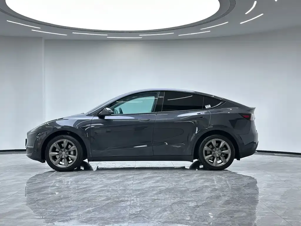Tesla Model Y 2024 из CN, фото 10