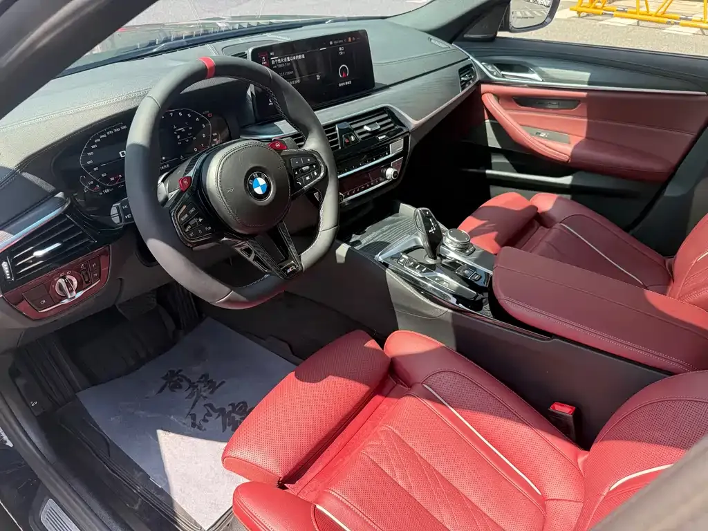 BMW 5 Series 2022 из CN, фото 3