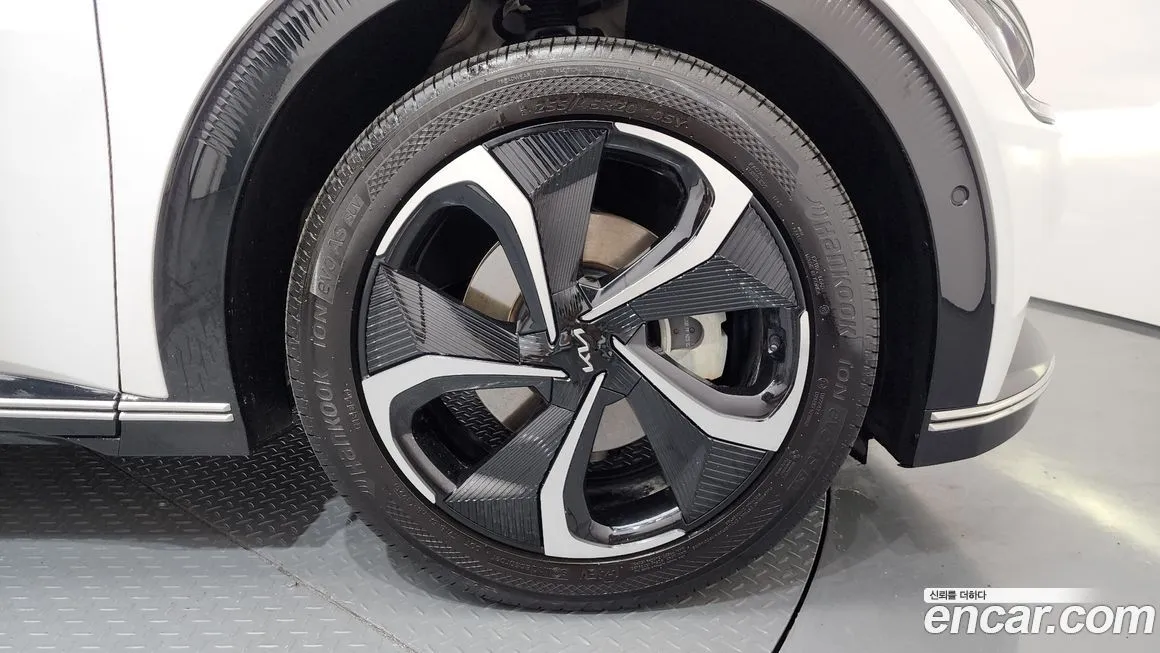 Kia EV6 2023 из KR, фото 9