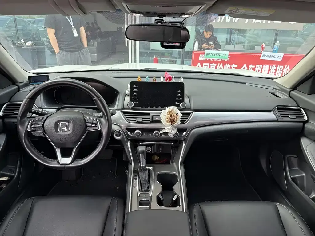 Honda Accord — фото 2