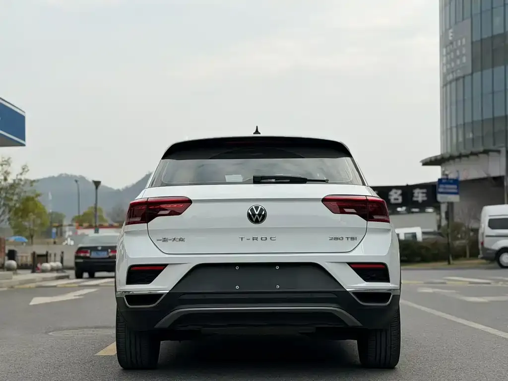 Volkswagen T-Roc 2021 из CN, фото 2