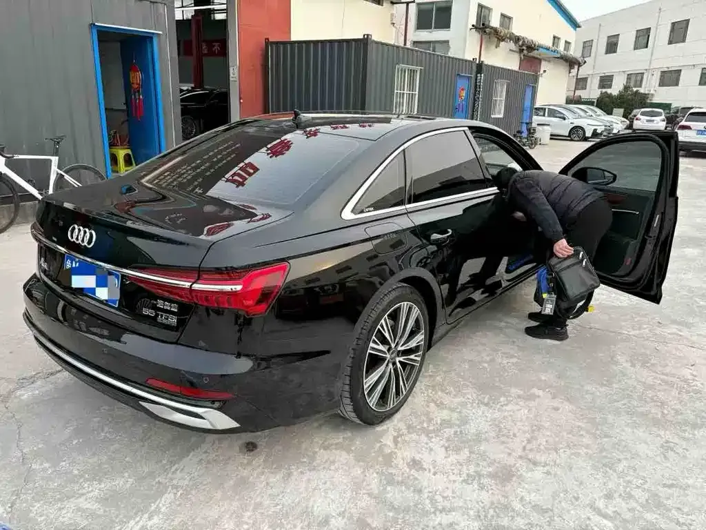 Audi A6L 2022 из CN, фото 4