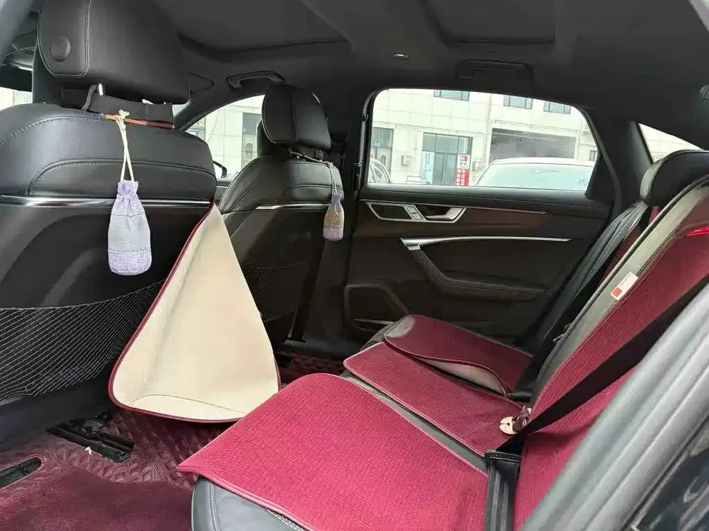 Audi A6L 2022 из CN, фото 2