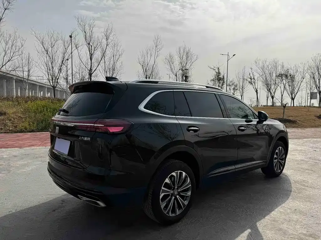 Buick Envision Plus — фото 2