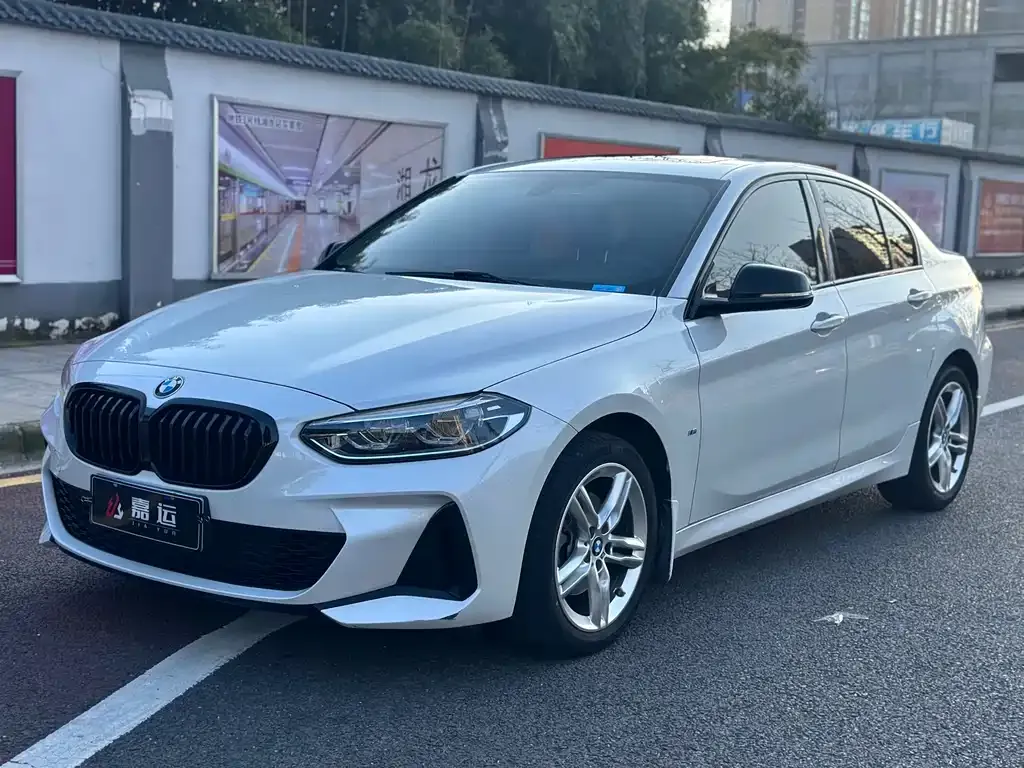 BMW 1 Series — фото 1