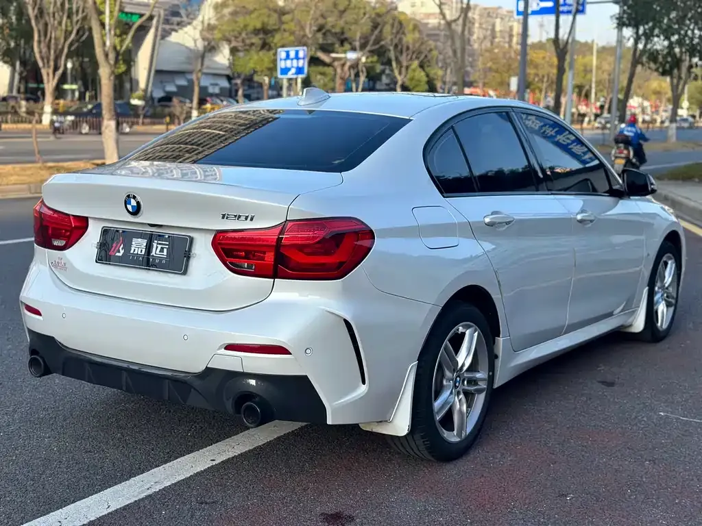 BMW 1 Series — фото 8
