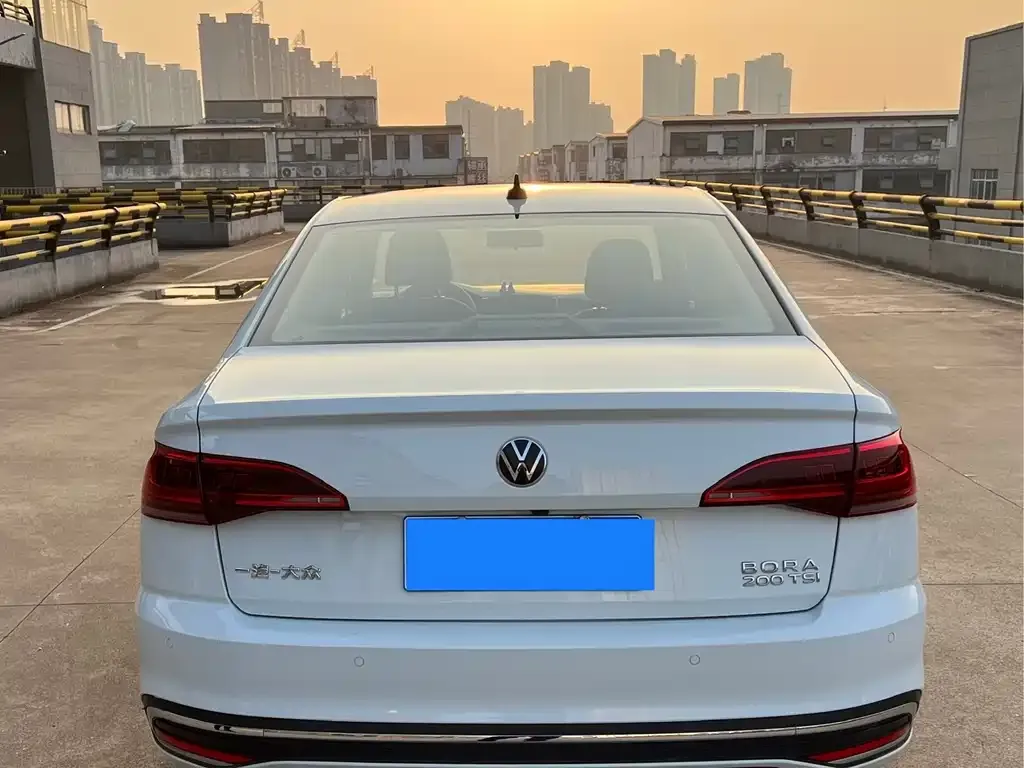 Volkswagen Bora 2024 из CN, фото 7