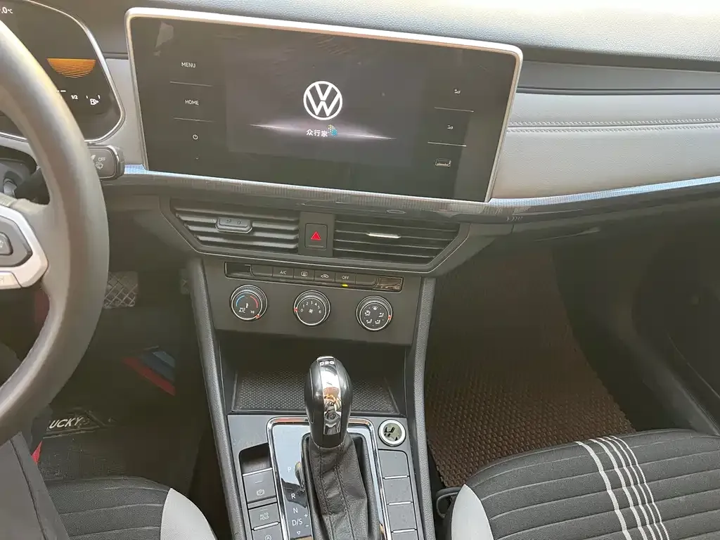 Volkswagen Bora 2024 из CN, фото 2