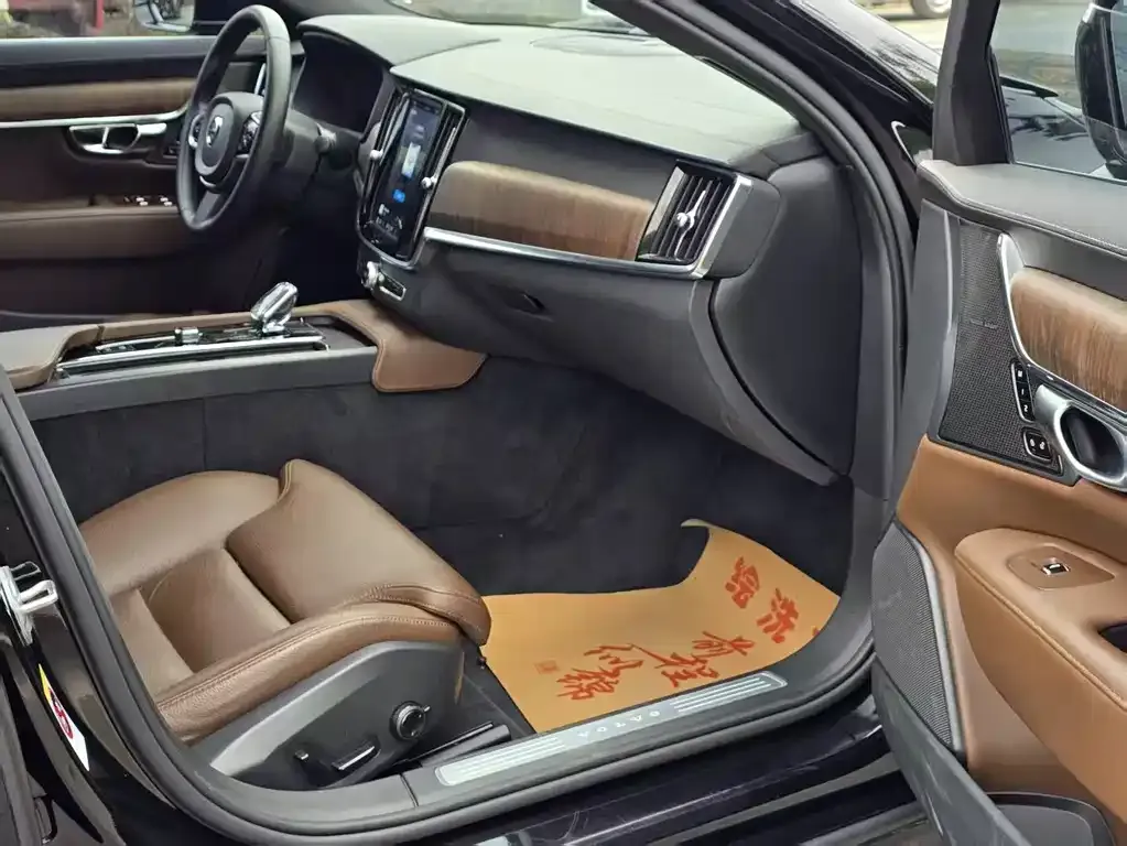 Volvo S90 — фото 3