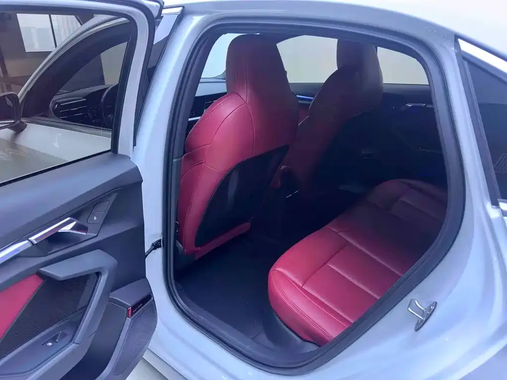Audi A3 2022 из CN, фото 3