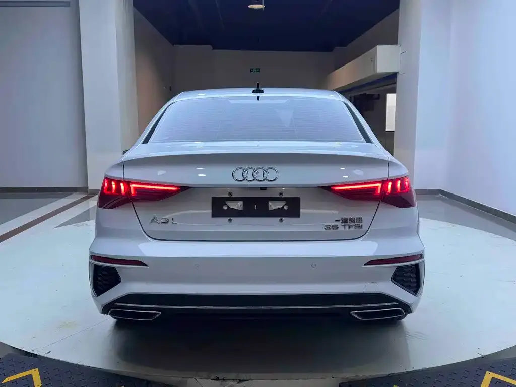 Audi A3 2022 из CN, фото 2