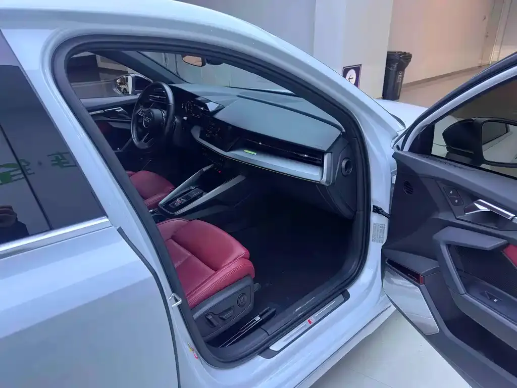 Audi A3 2022 из CN, фото 8