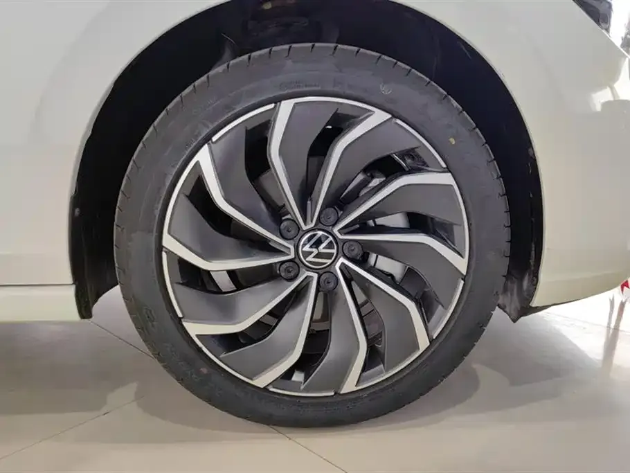 Volkswagen Golf 2022 из CN, фото 3