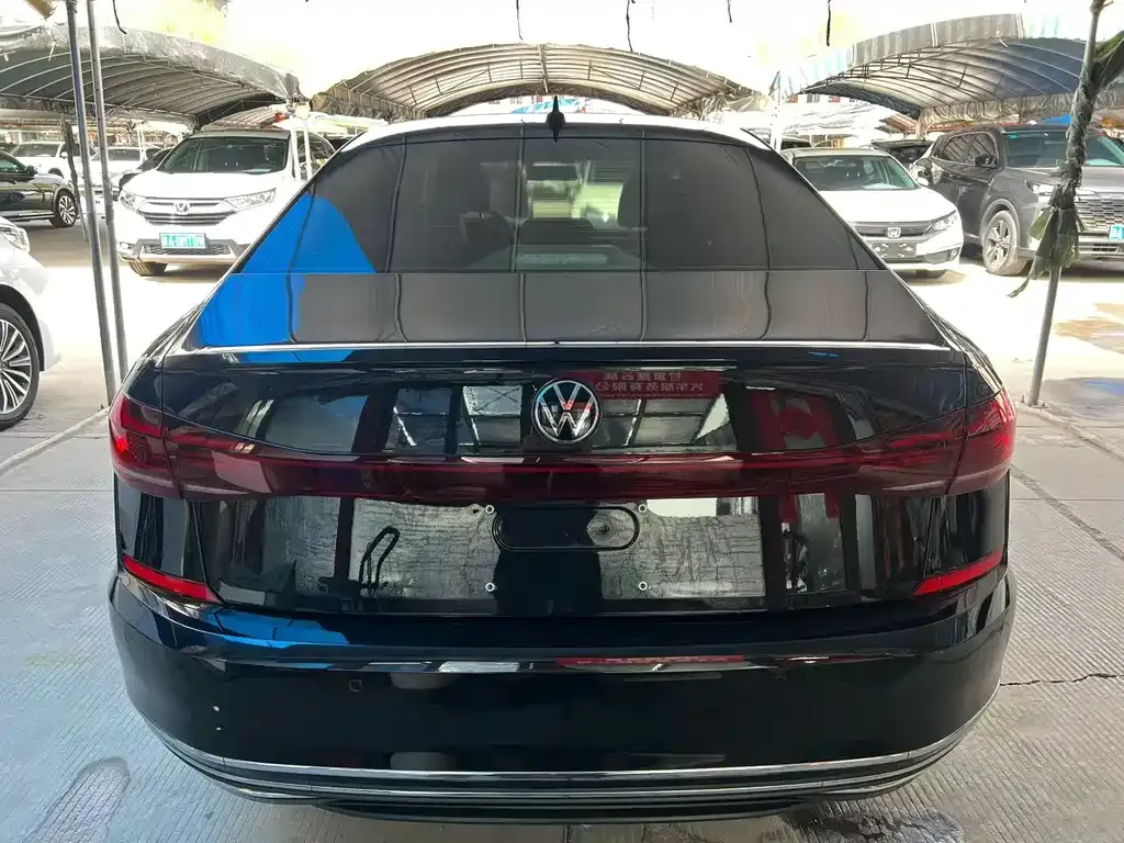 Volkswagen Passat — фото 6