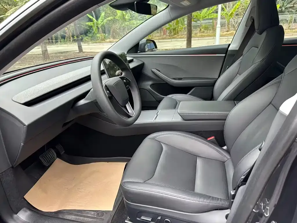 Tesla Model 3 2024 из CN, фото 3