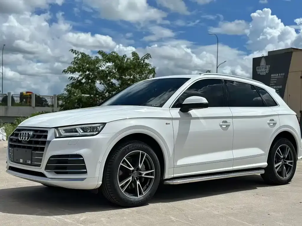 Audi Q5L 2021 из CN, фото 1
