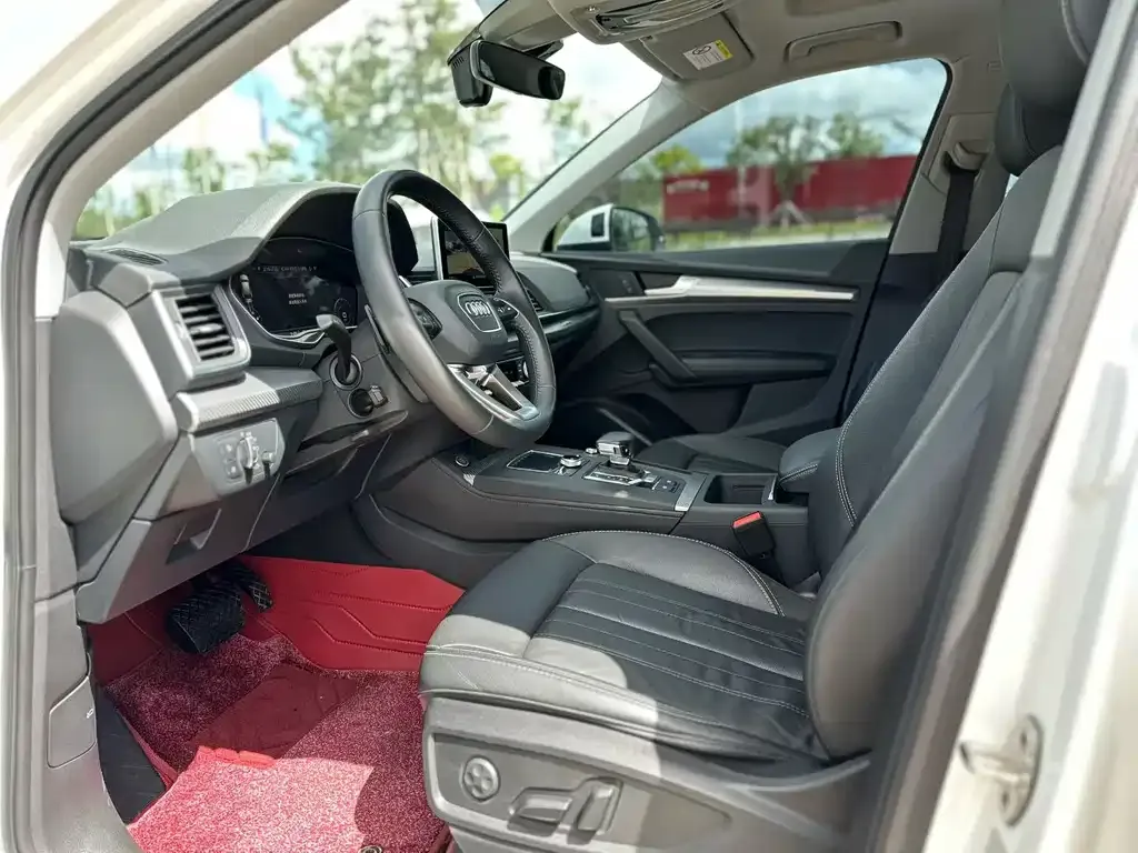 Audi Q5L 2021 из CN, фото 4