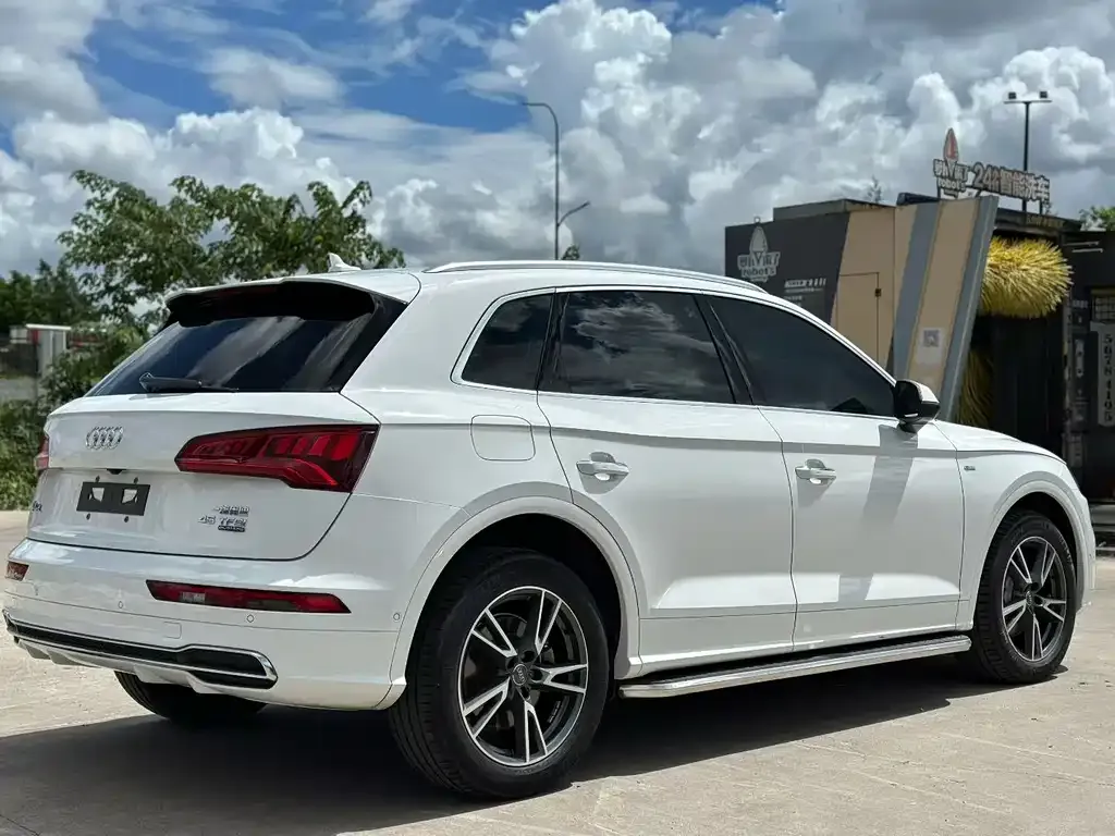 Audi Q5L 2021 из CN, фото 8