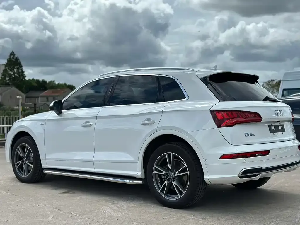 Audi Q5L 2021 из CN, фото 6